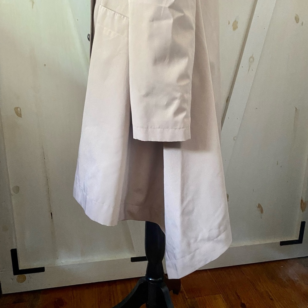 Jennifer Lopez Trench Coat View 4